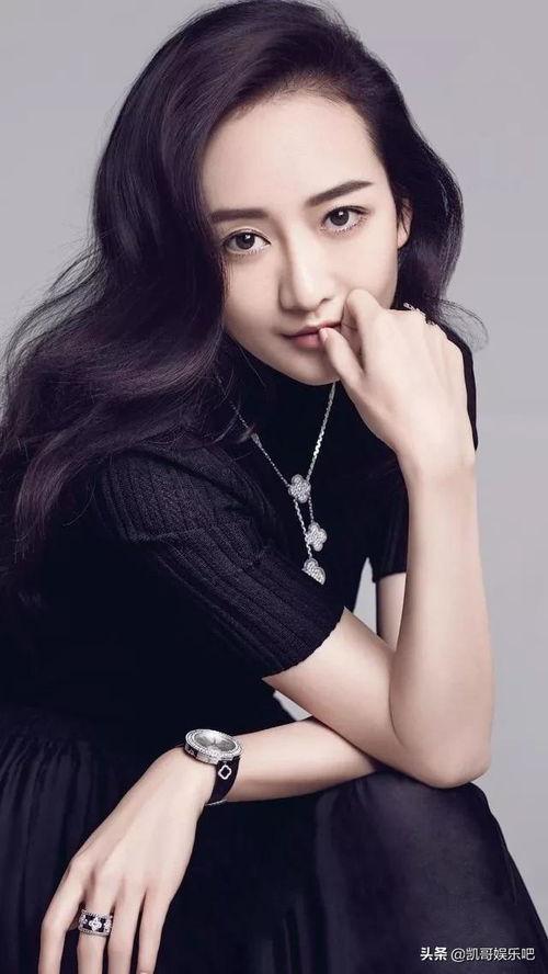 娱乐吃瓜酱中年妇女,吃瓜酱的趣味时光